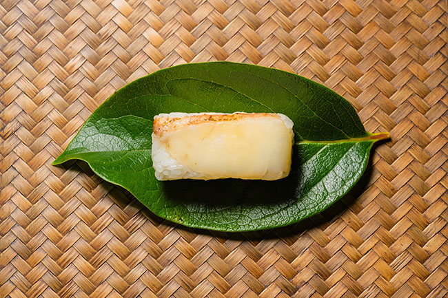 柿の葉ずし金目鯛