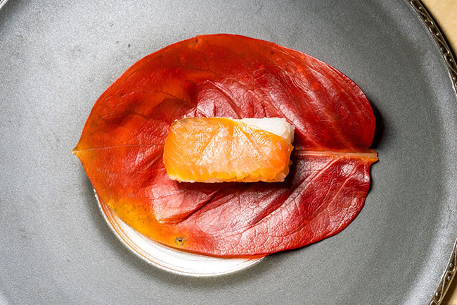 柿の葉ずしサケ